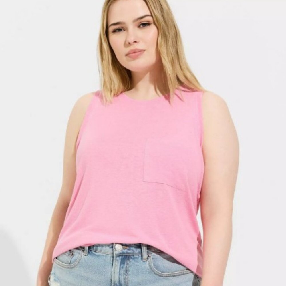 Size 2 Torrid Lightweight Linen Blend Crew Neck Pocket Tank